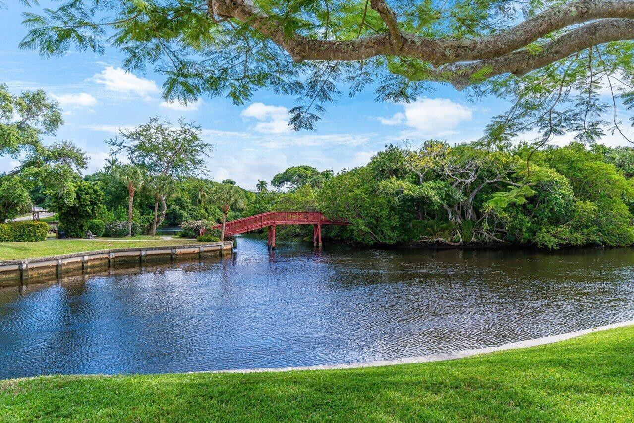 671 Juneberry Court, Boca Raton FL 33486