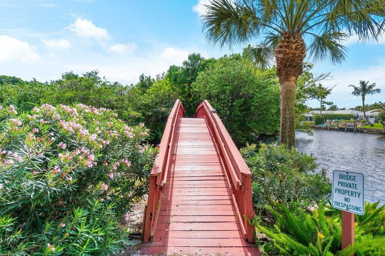 671 Juneberry Court, Boca Raton FL 33486