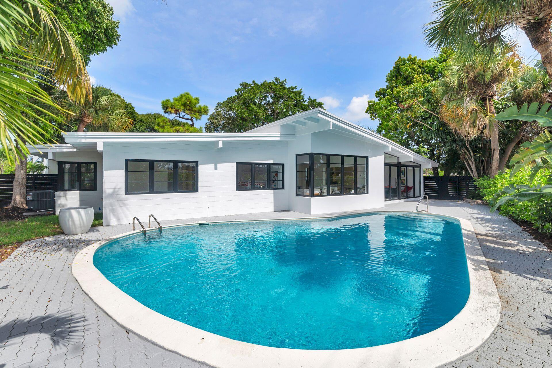 7512 W Lake, Lake Clarke Shores FL 33406