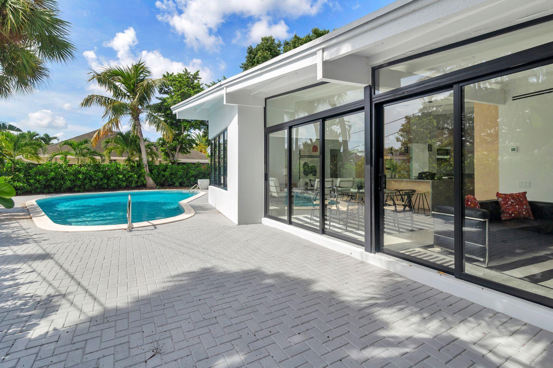7512 W Lake, Lake Clarke Shores FL 33406