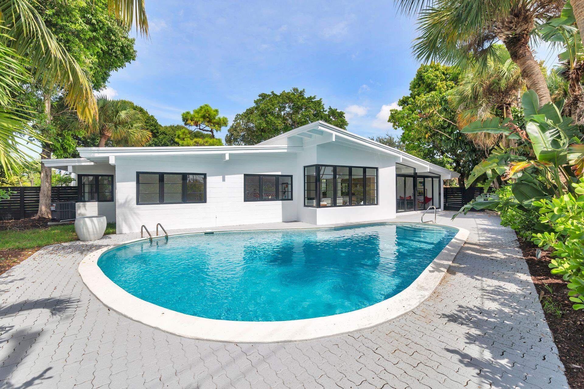 7512 W Lake, Lake Clarke Shores FL 33406