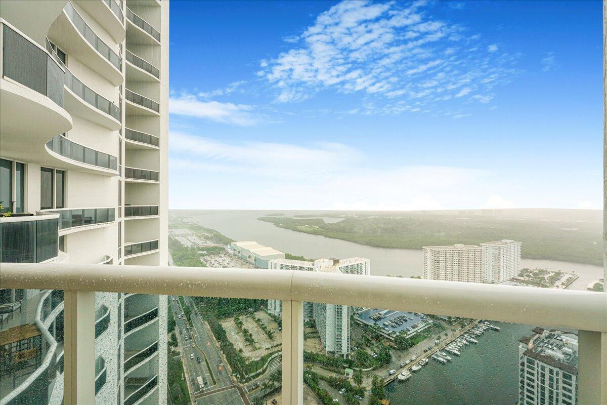 15901 Collins Avenue #3804, Sunny Isles Beach FL 33160