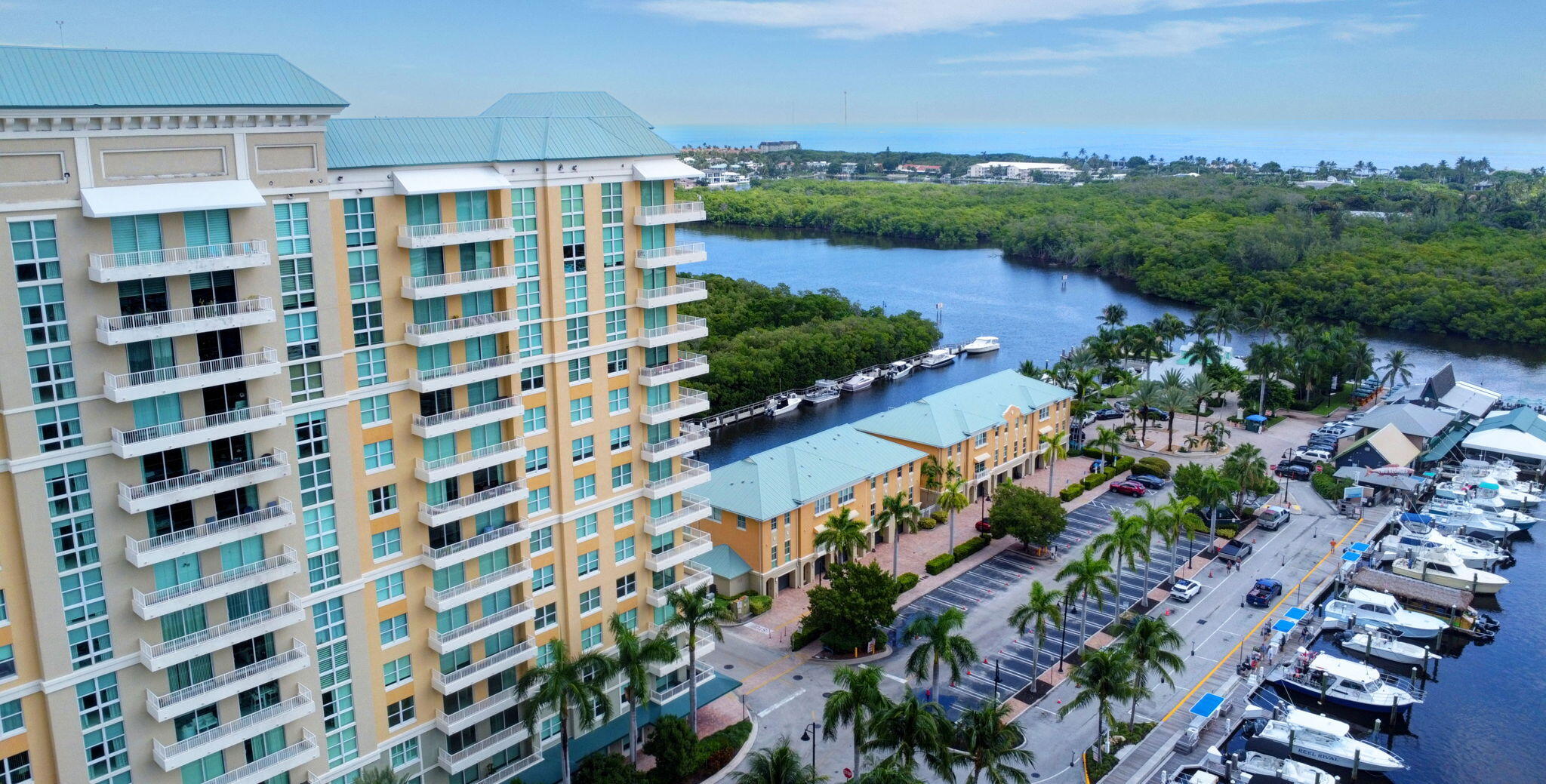 625 Casa Loma #802, Boynton Beach FL 33435
