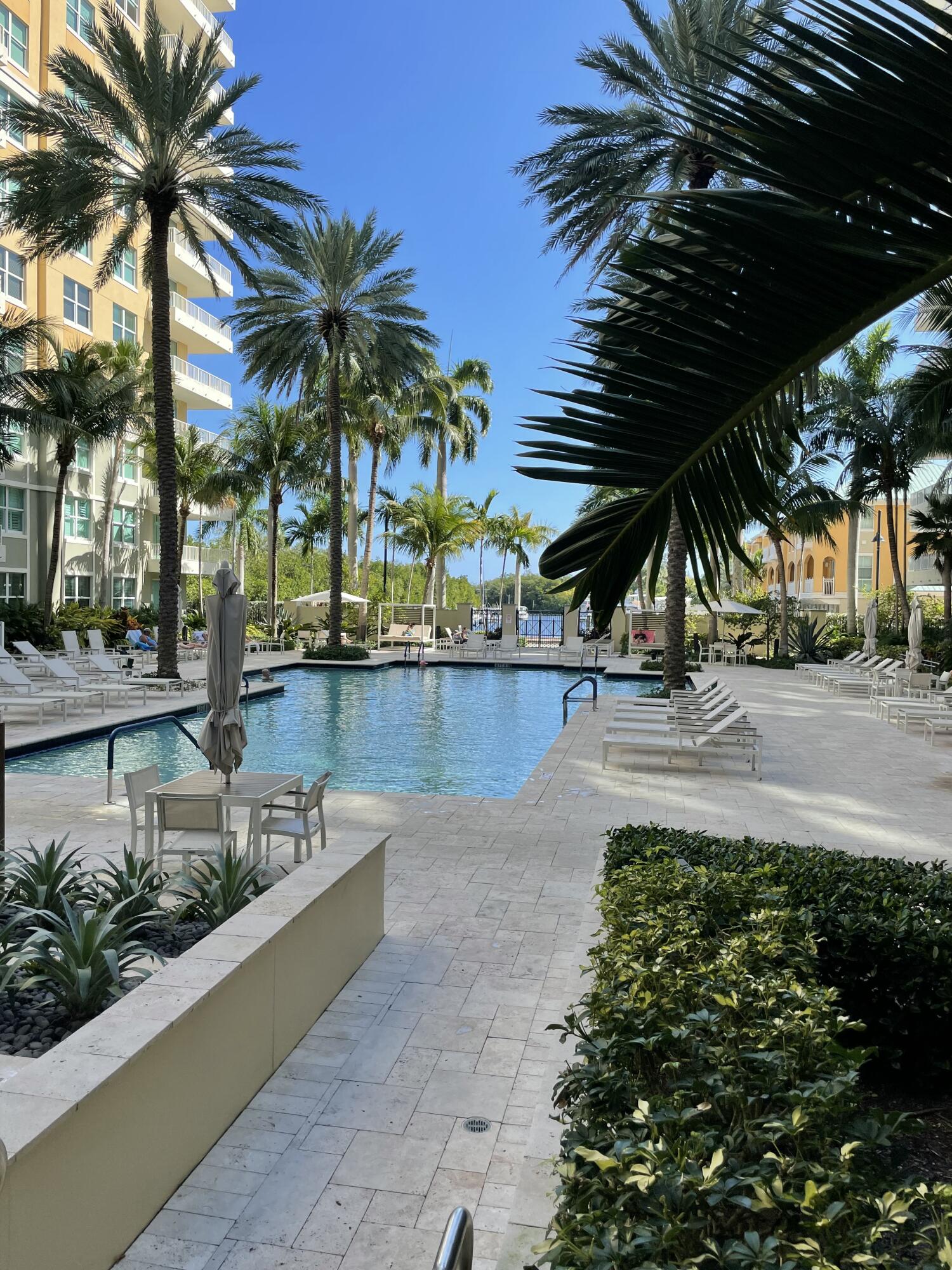 625 Casa Loma #802, Boynton Beach FL 33435