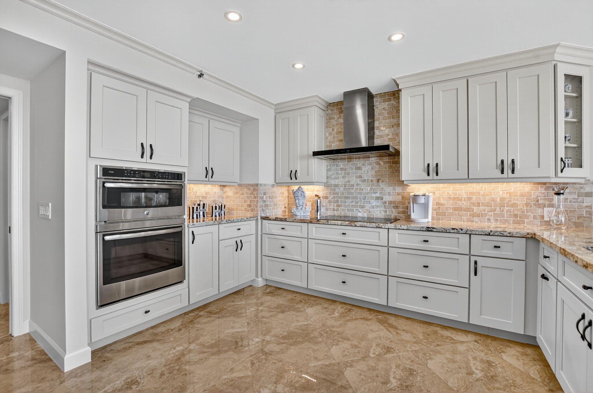 1500 S Ocean #704, Boca Raton FL 33432