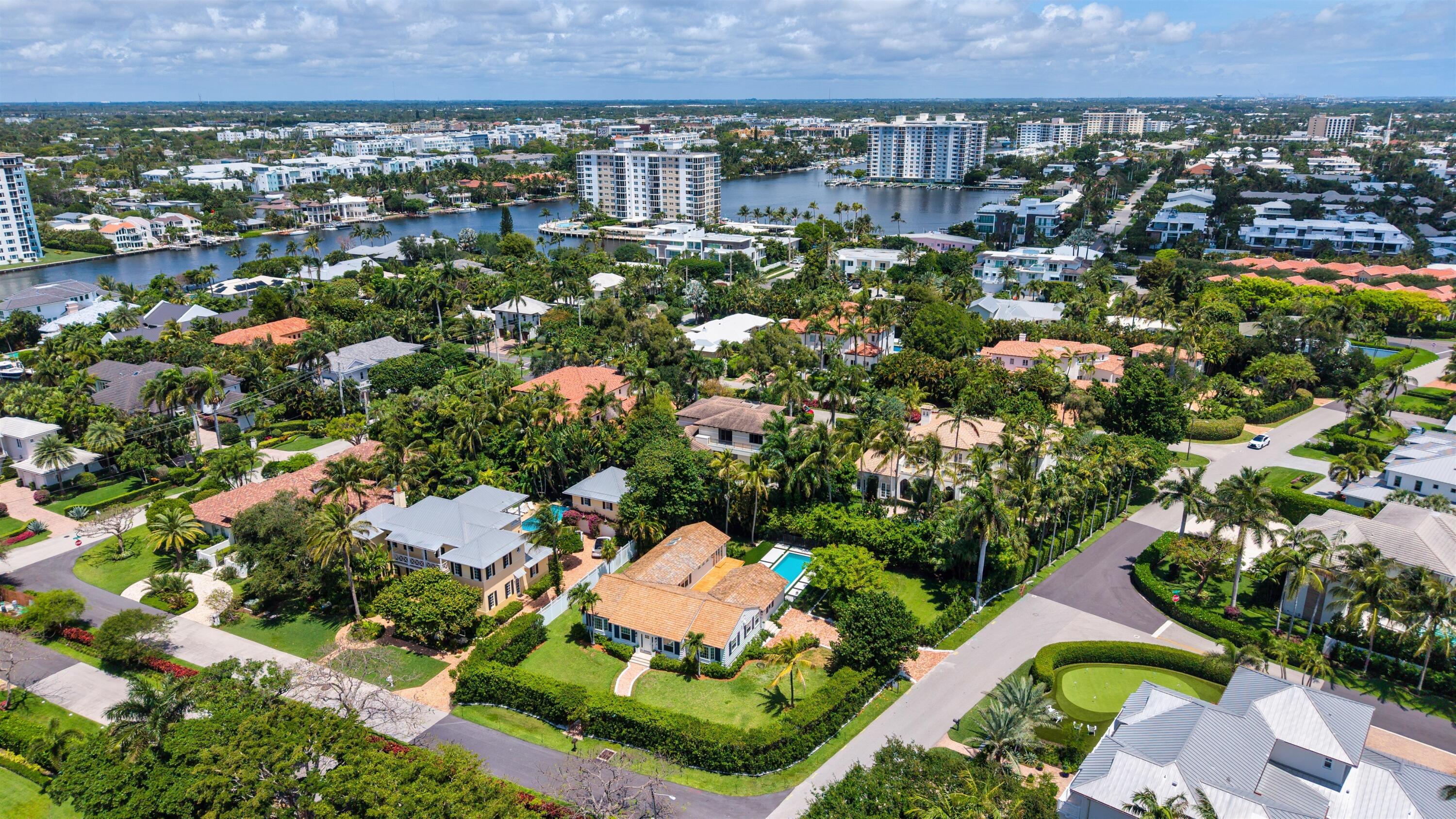 1017 Tamarind, Delray Beach FL 33483