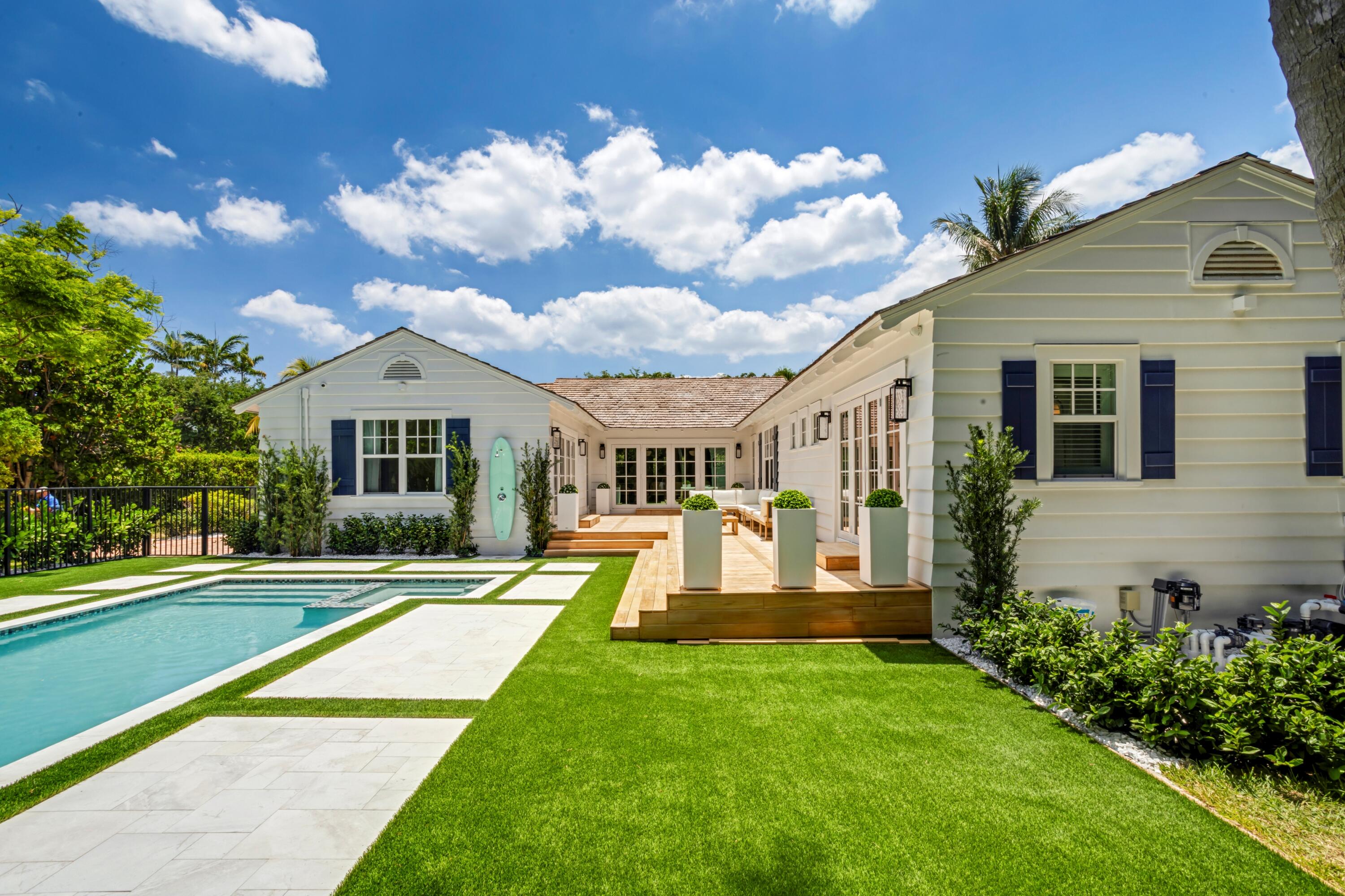 1017 Tamarind, Delray Beach FL 33483