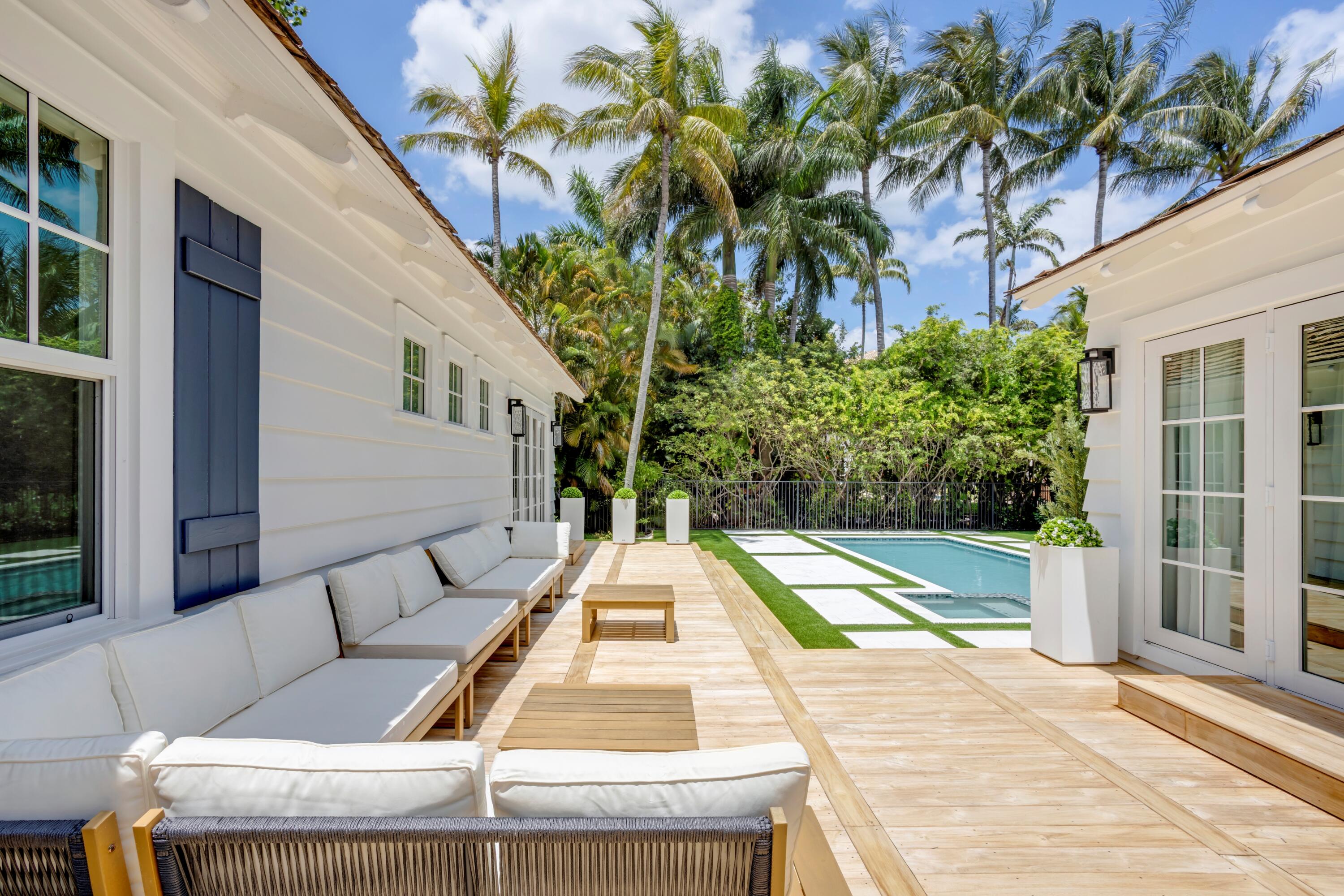 1017 Tamarind, Delray Beach FL 33483