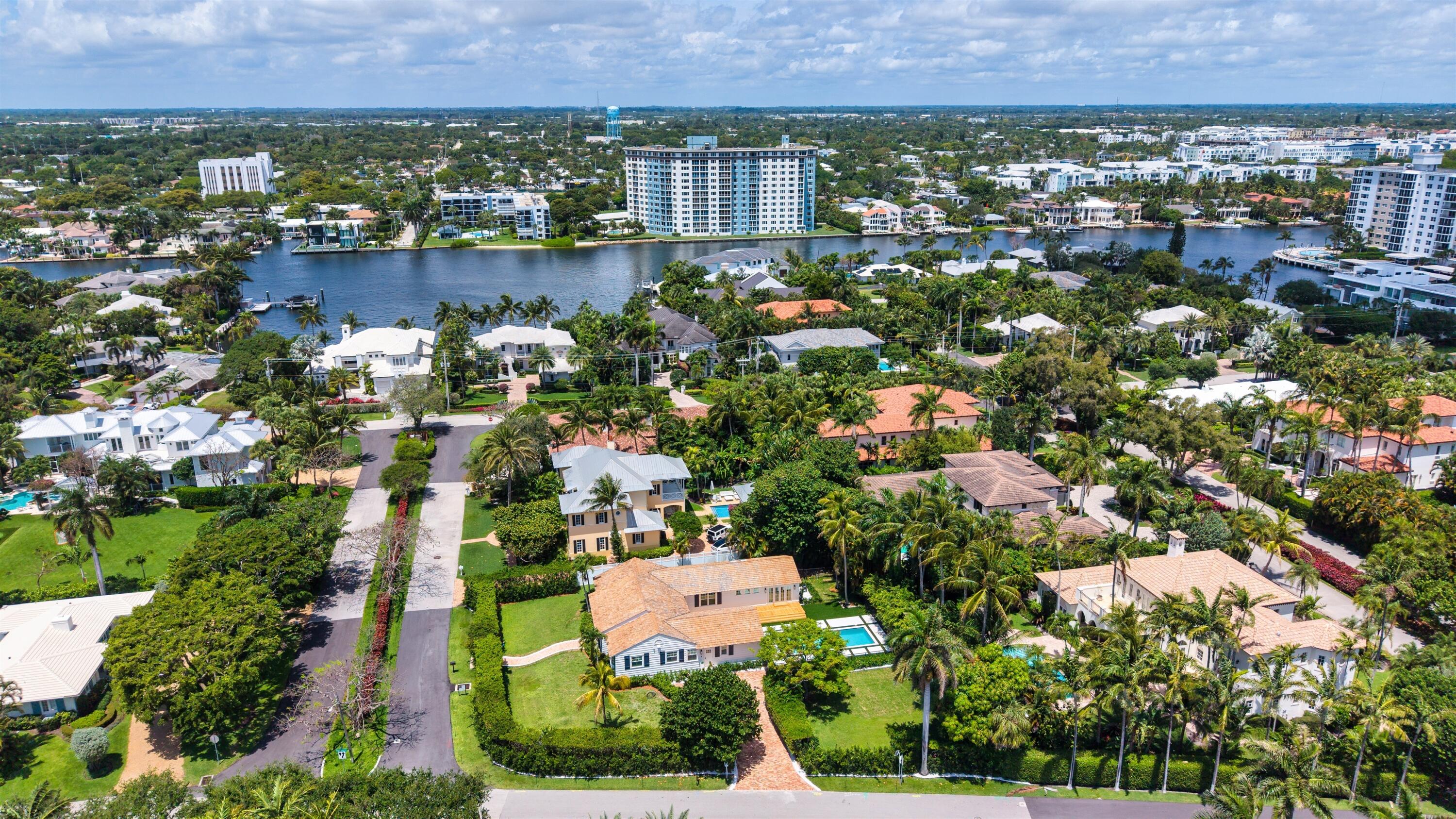1017 Tamarind, Delray Beach FL 33483