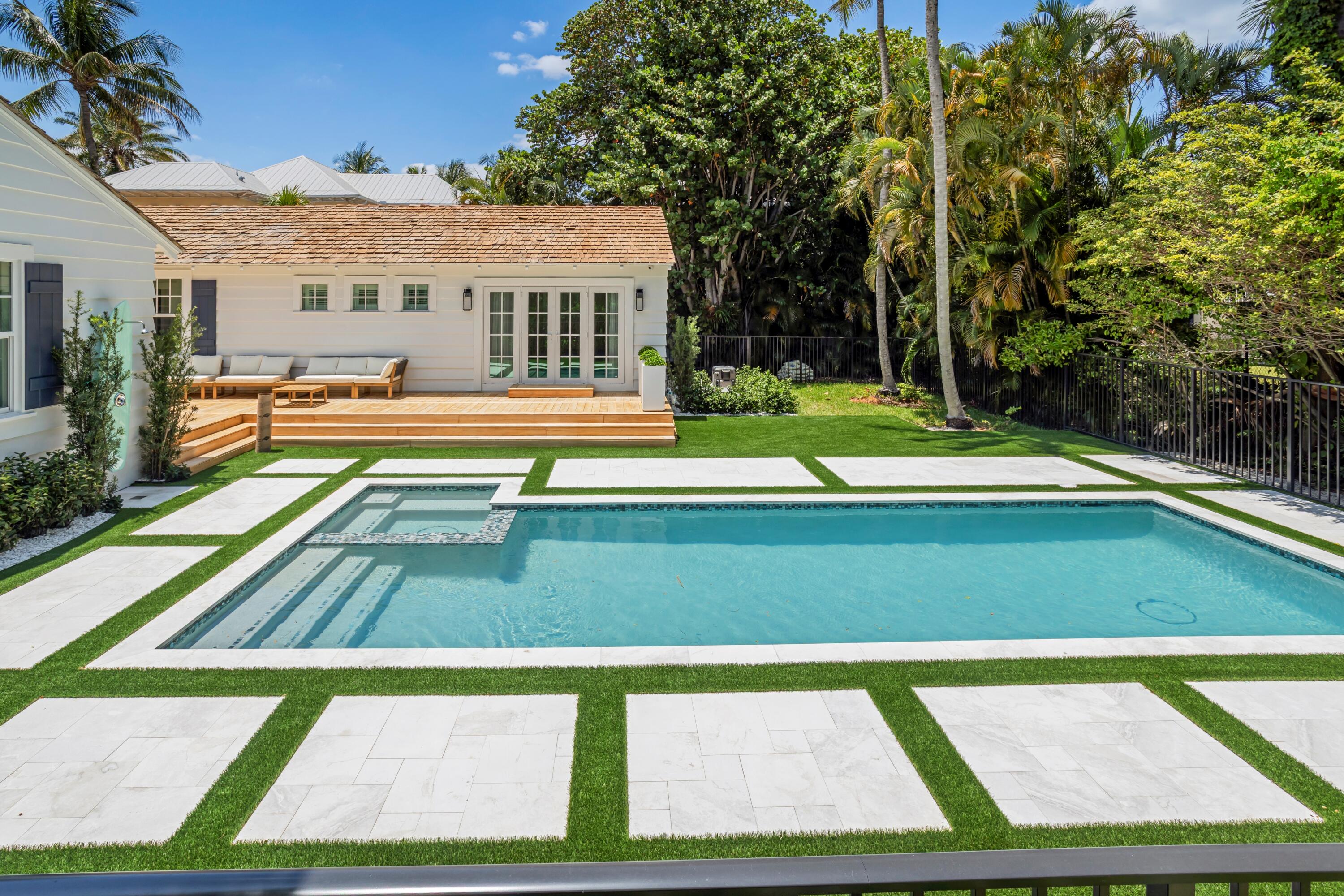 1017 Tamarind, Delray Beach FL 33483