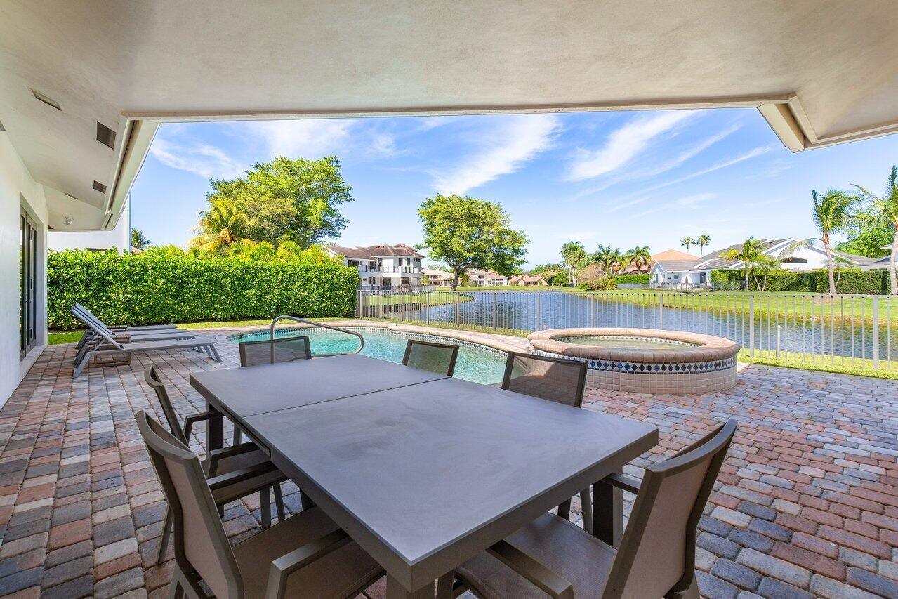 5734 Paddington Way, Boca Raton FL 33496