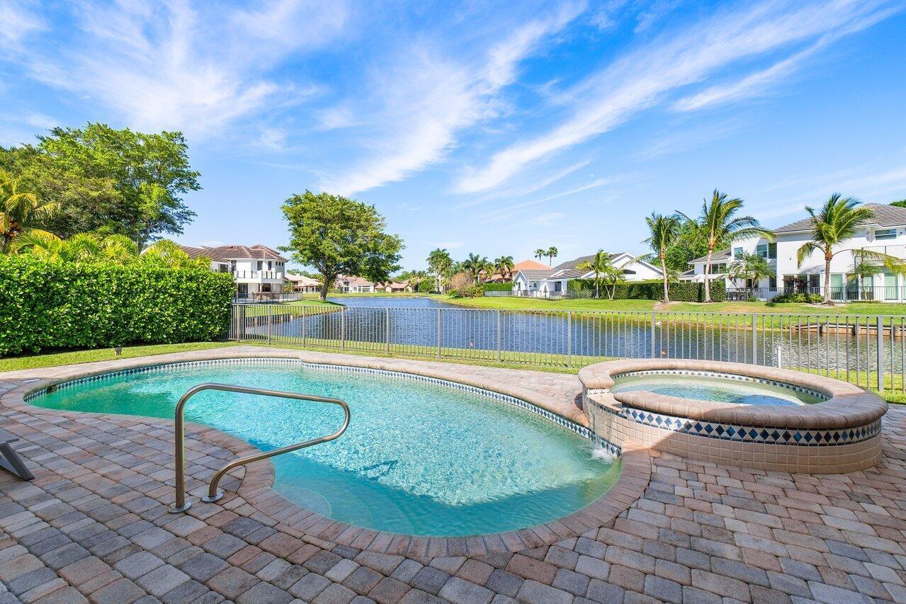 5734 Paddington Way, Boca Raton FL 33496