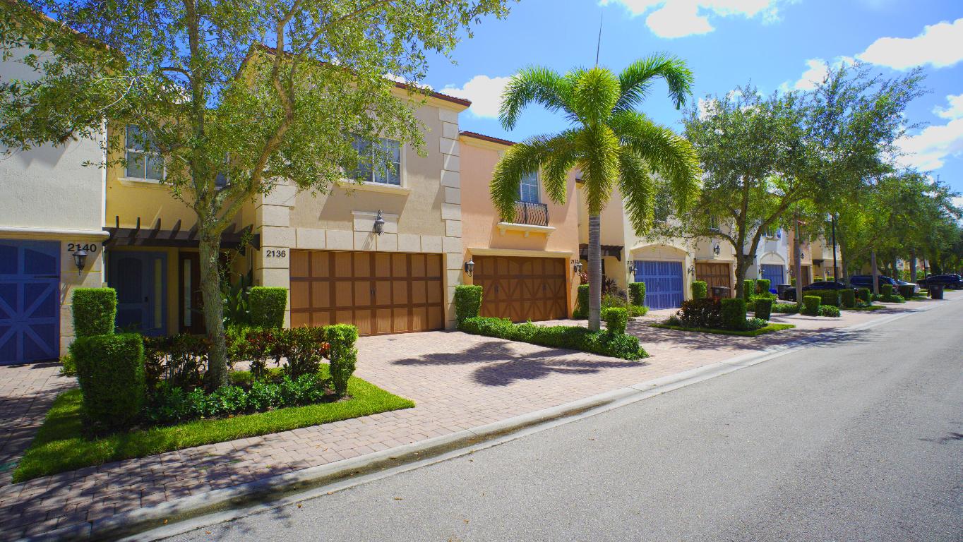 2132 Foxtail View, West Palm Beach FL 33411