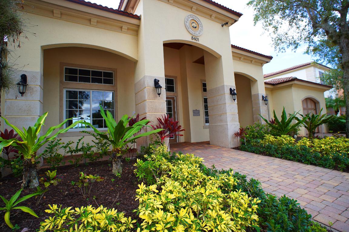 2132 Foxtail View, West Palm Beach FL 33411