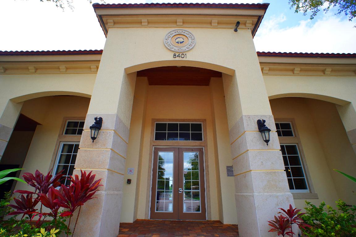 2132 Foxtail View, West Palm Beach FL 33411