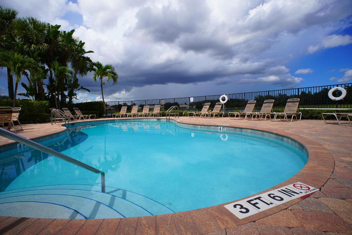 2132 Foxtail View, West Palm Beach FL 33411