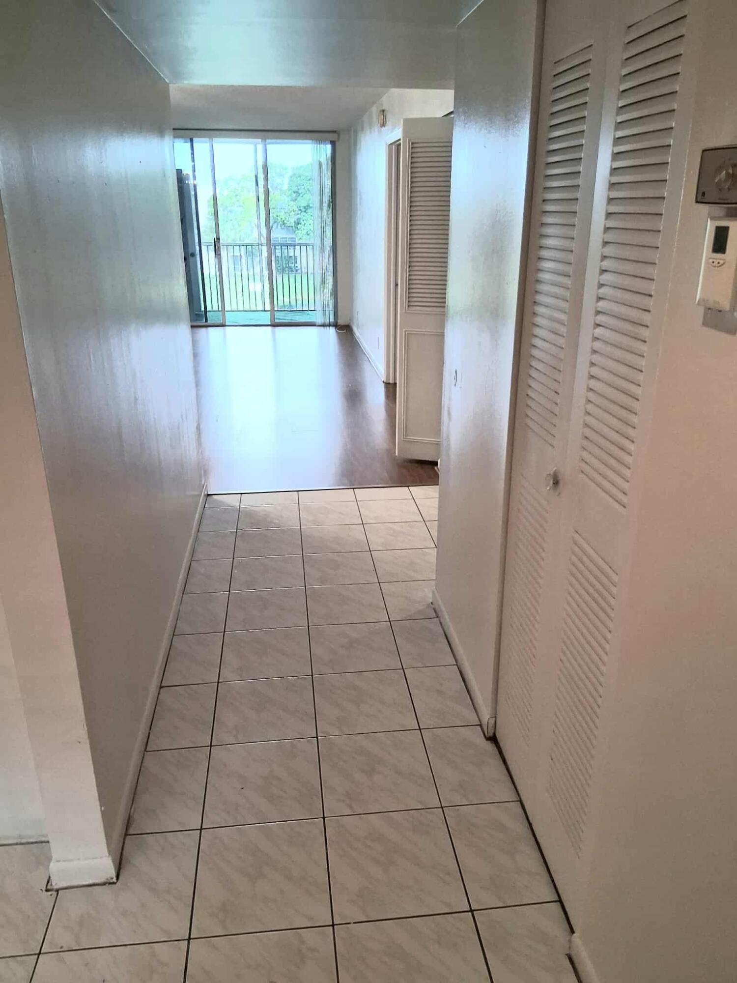 3301 NW 47th #403, Lauderdale Lakes FL 33319