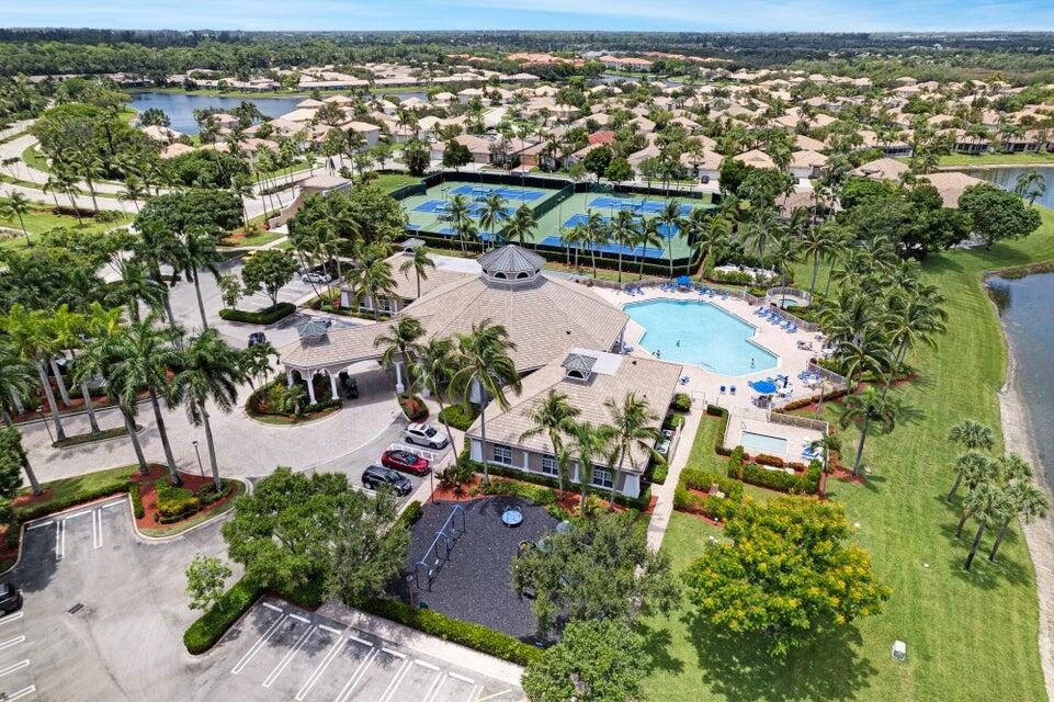 2887 N Bight, West Palm Beach FL 33411
