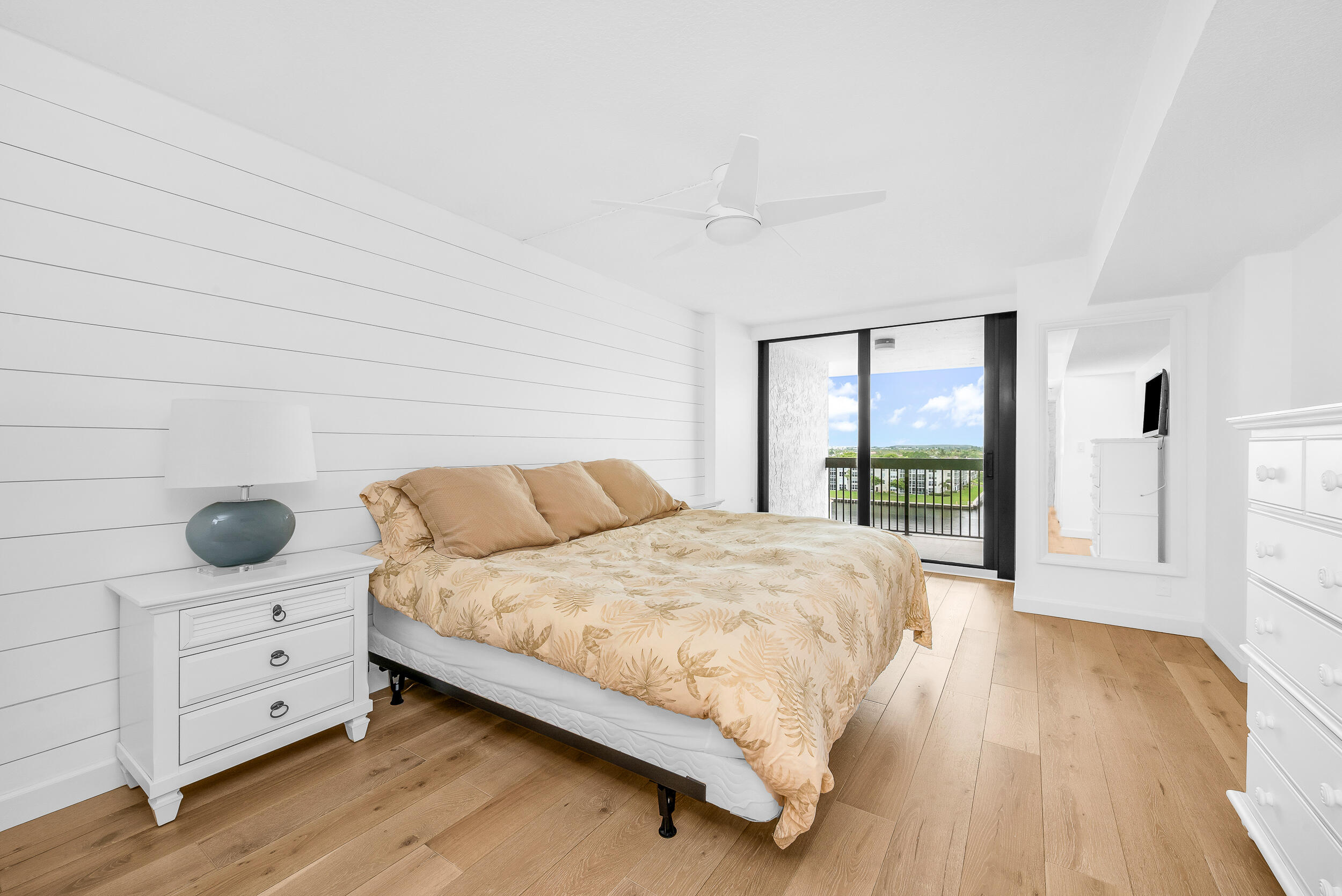 1155 Hillsboro Mile #602, Hillsboro Beach FL 33062