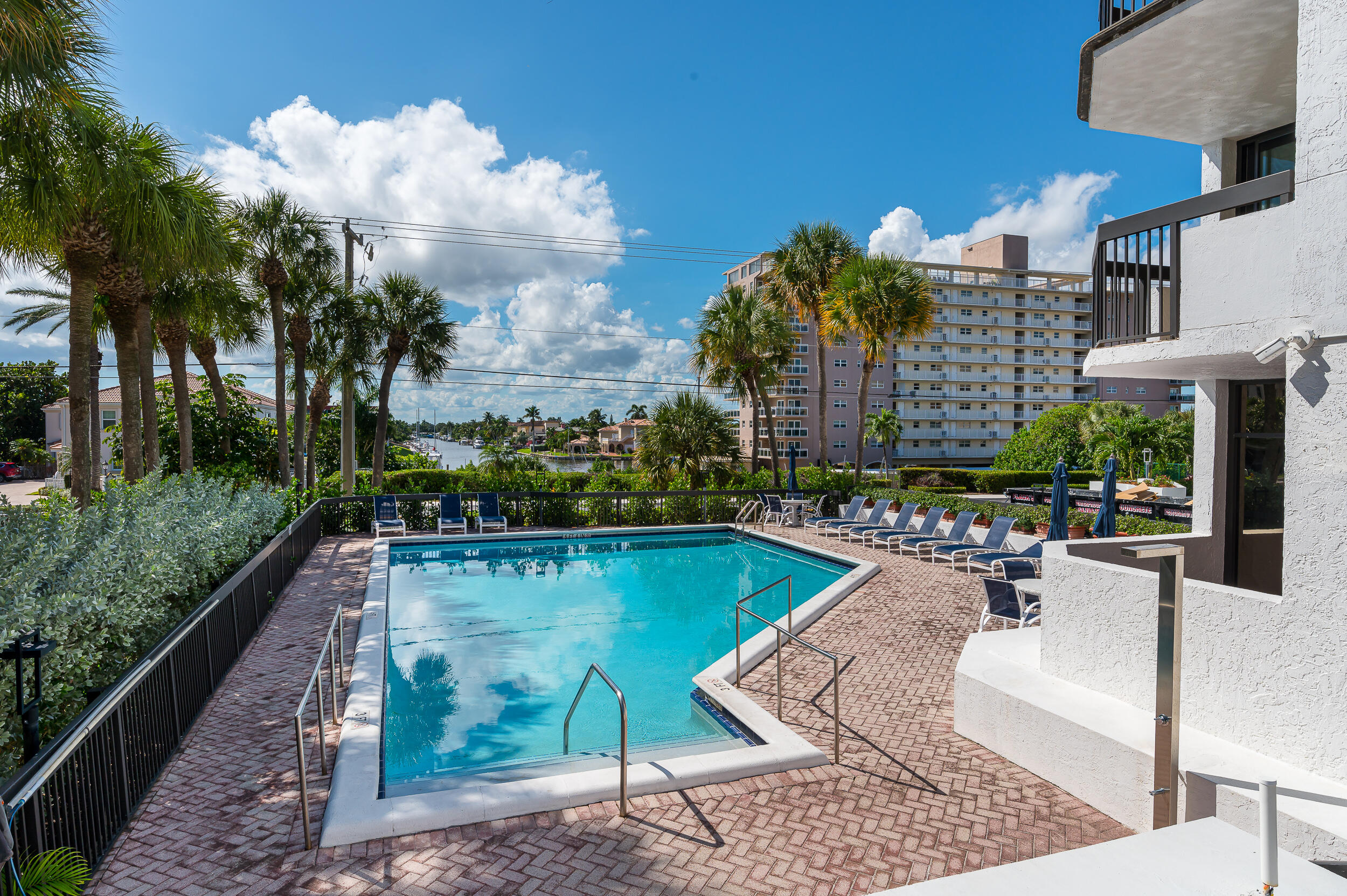 1155 Hillsboro Mile #602, Hillsboro Beach FL 33062