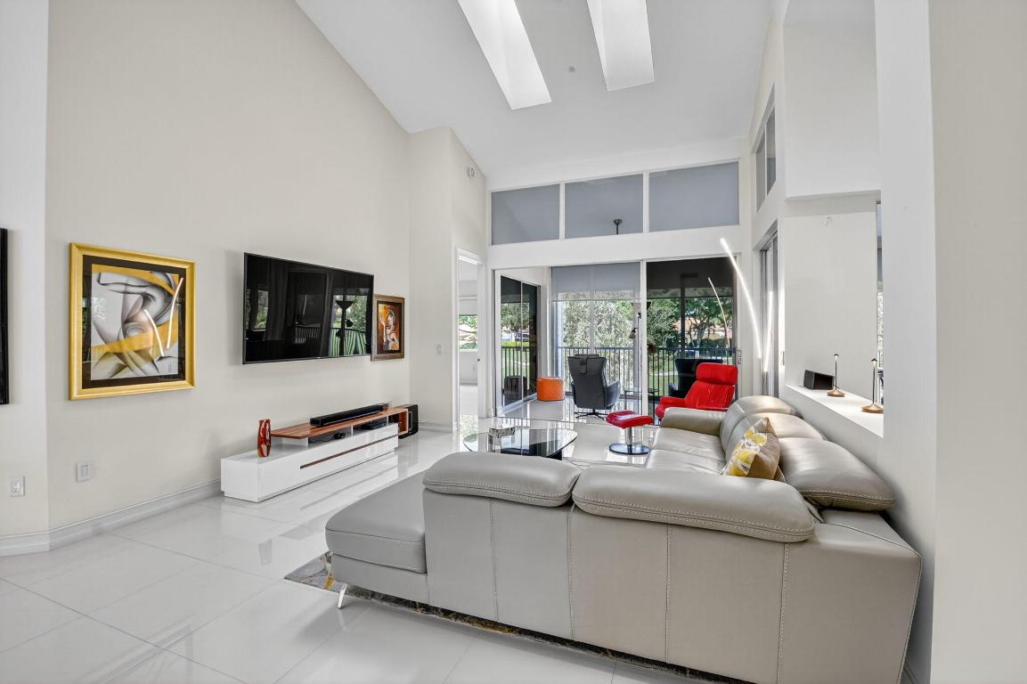 2421 NW 59th #303, Boca Raton FL 33496
