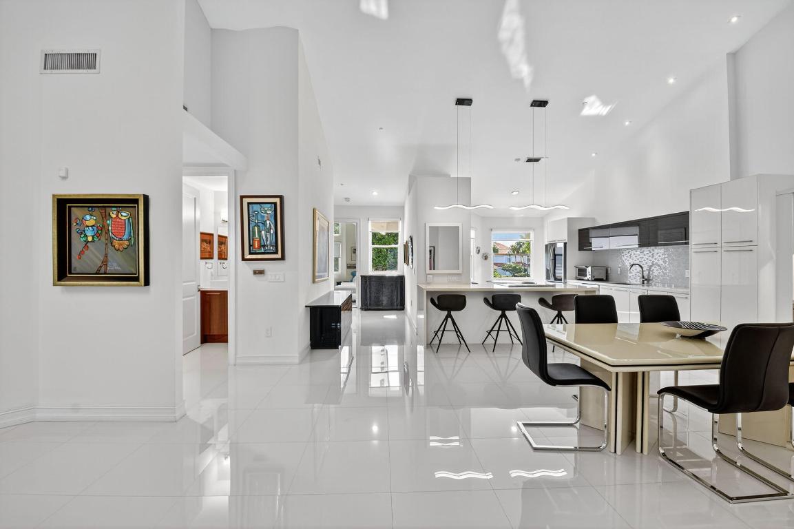 2421 NW 59th #303, Boca Raton FL 33496