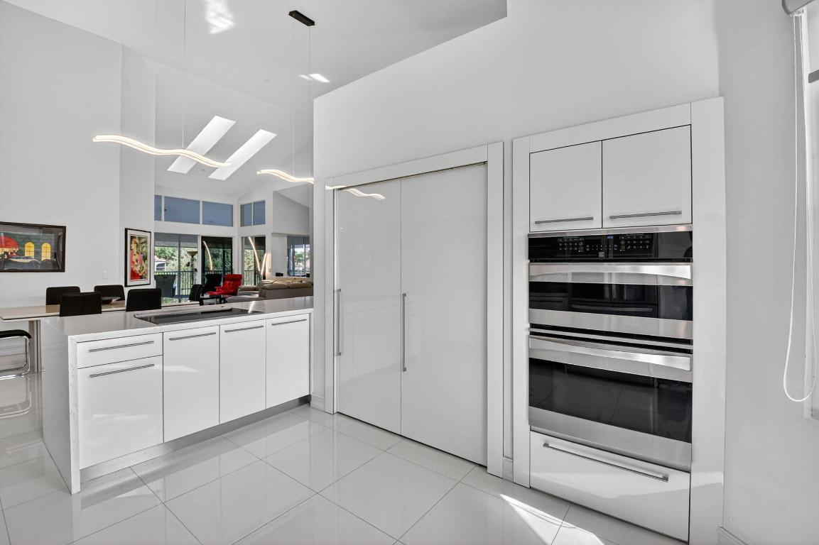 2421 NW 59th #303, Boca Raton FL 33496