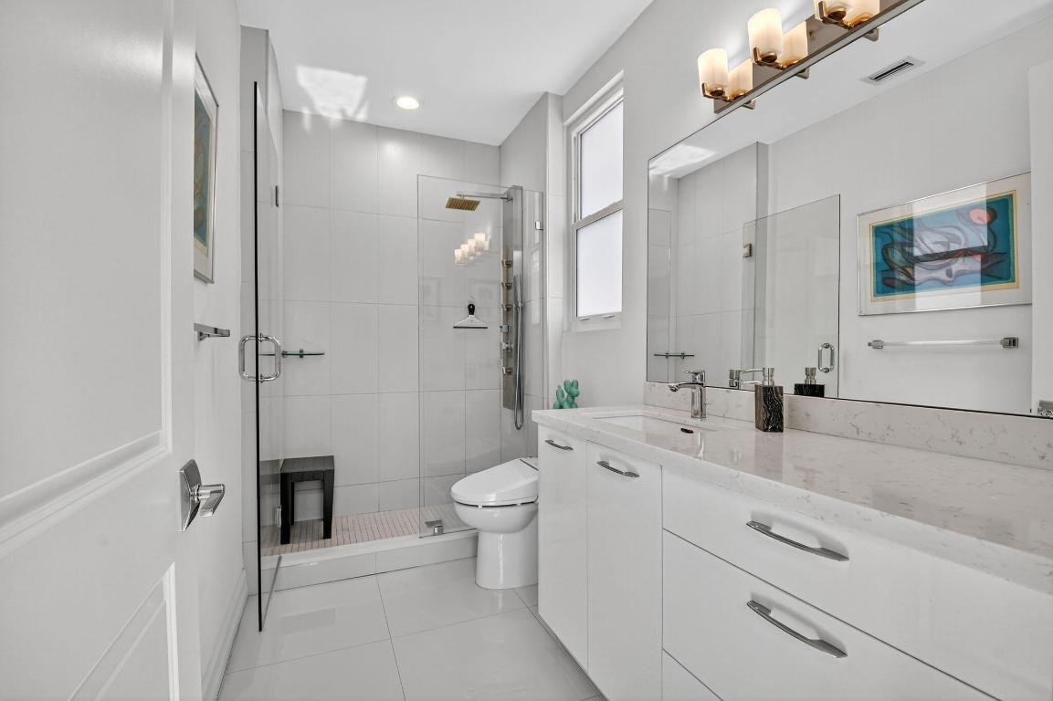 2421 NW 59th #303, Boca Raton FL 33496