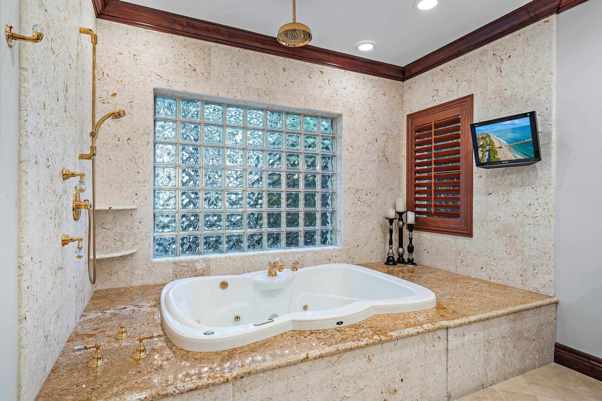 613 S Beach, Jupiter FL 33469