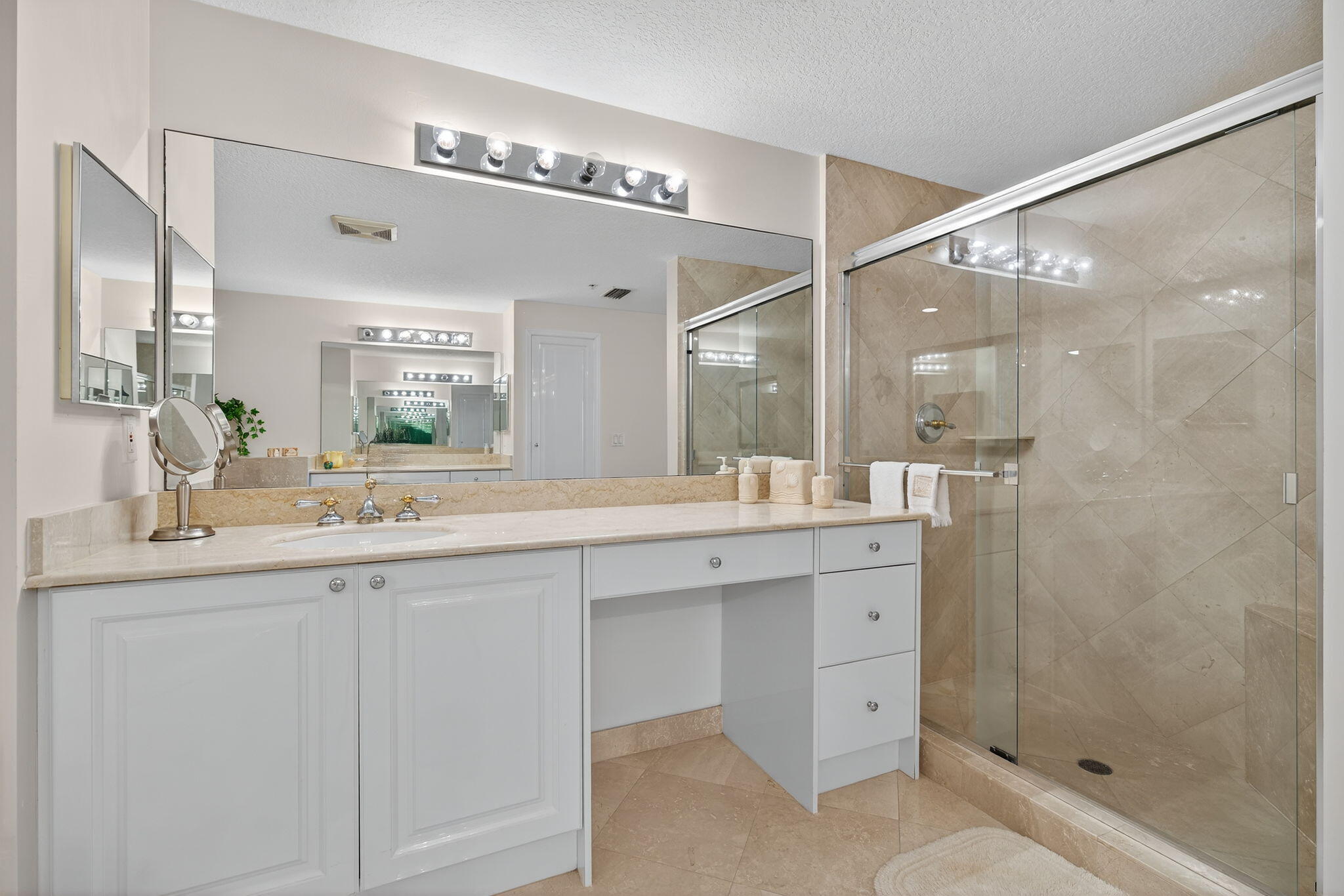 700 Ocean Royale #Ph 3, Juno Beach FL 33408