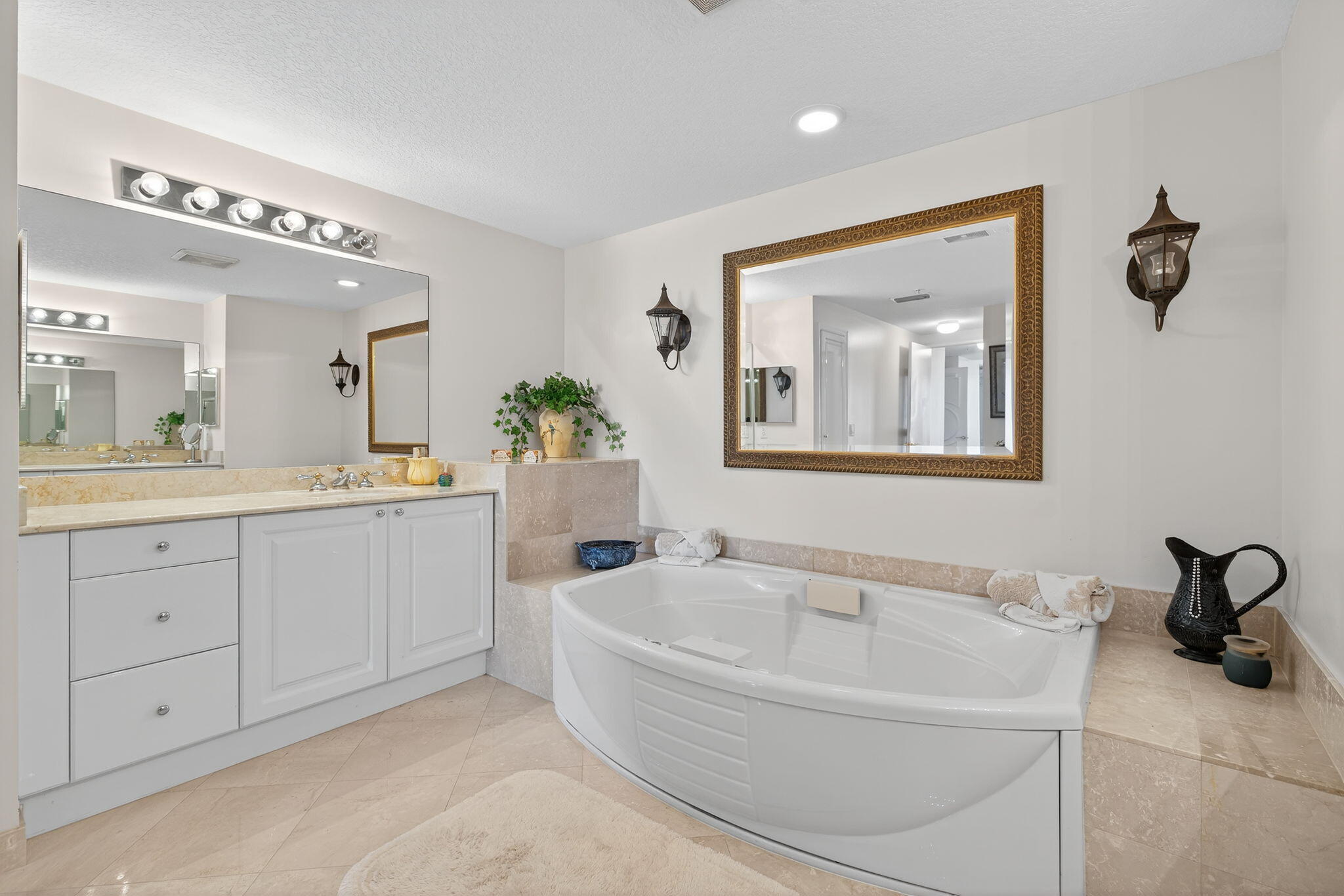 700 Ocean Royale #Ph 3, Juno Beach FL 33408