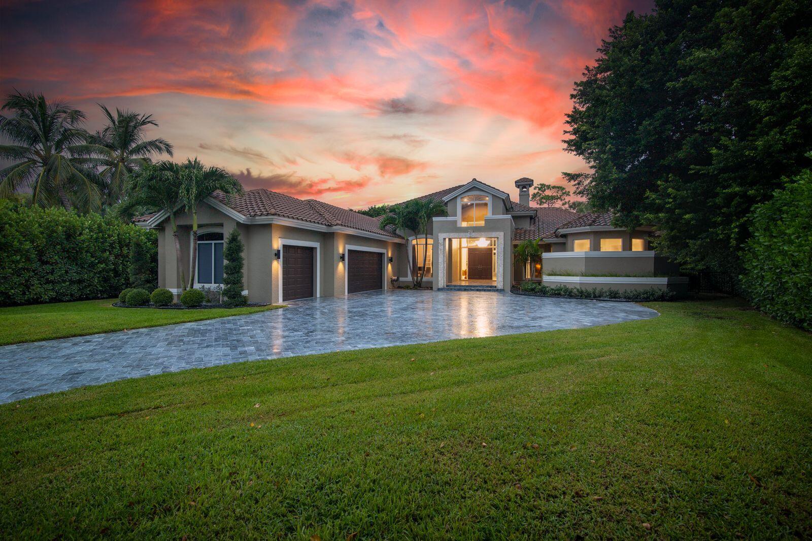 1543 Breakers West, West Palm Beach FL 33411