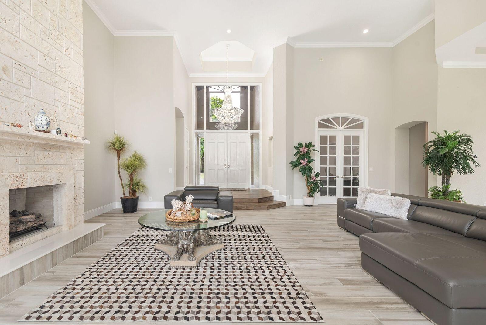 1543 Breakers West, West Palm Beach FL 33411