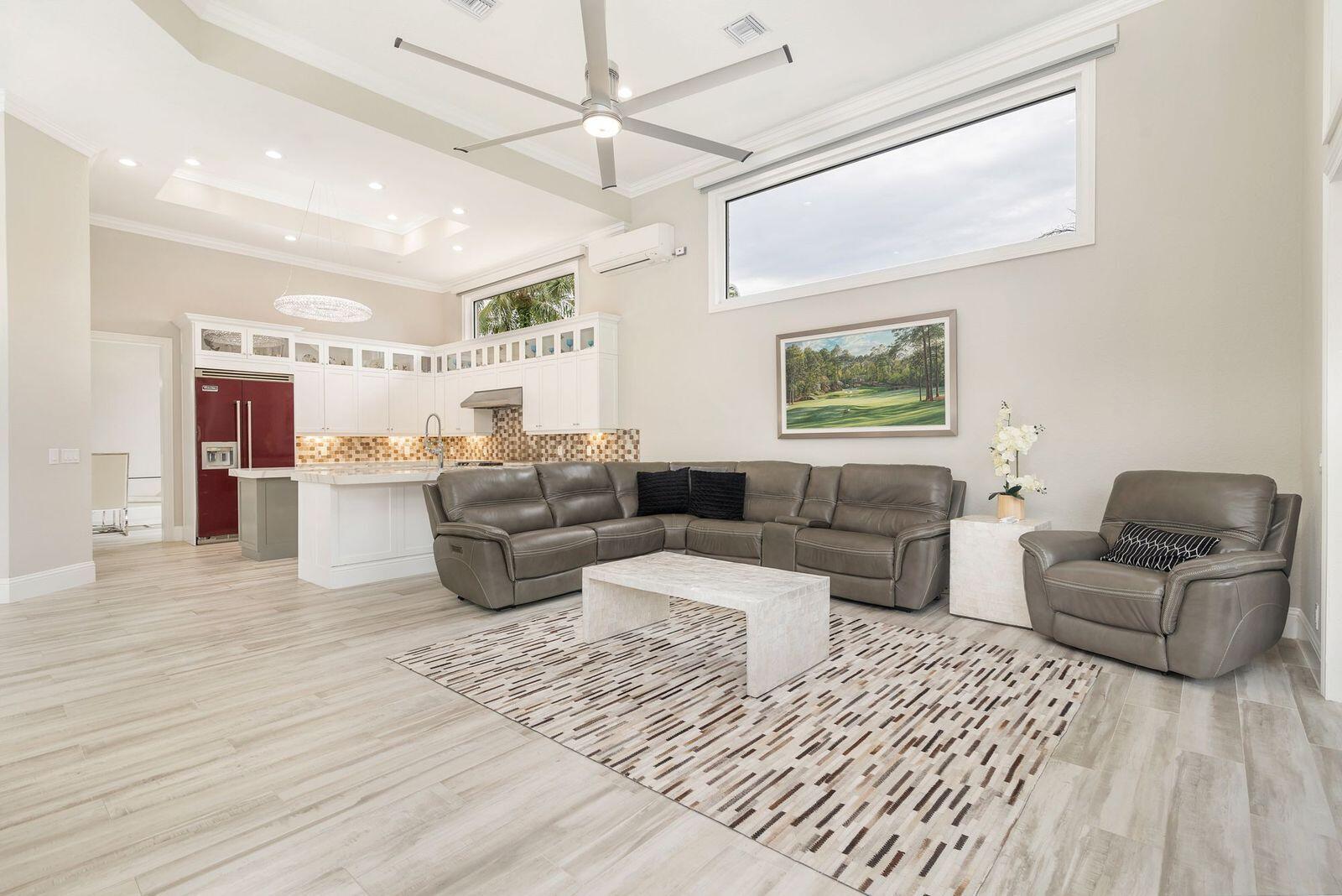 1543 Breakers West, West Palm Beach FL 33411