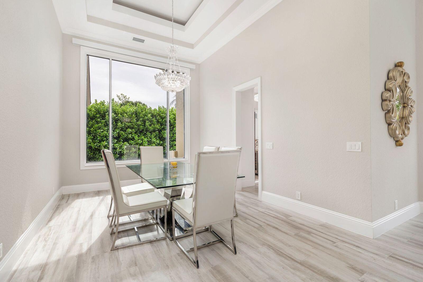 1543 Breakers West, West Palm Beach FL 33411