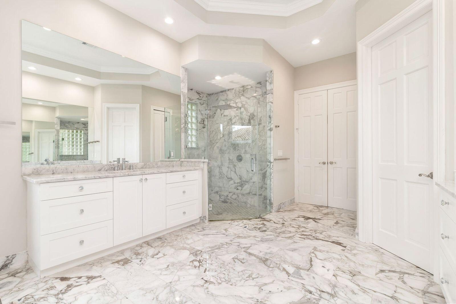 1543 Breakers West, West Palm Beach FL 33411