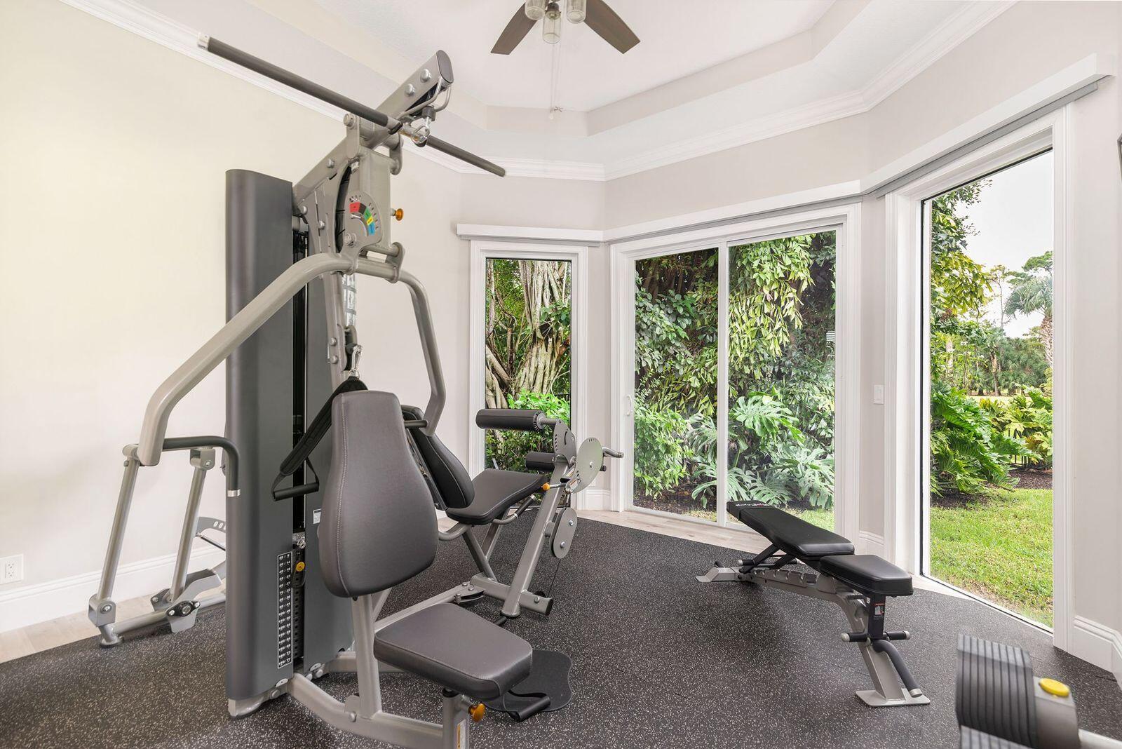 1543 Breakers West, West Palm Beach FL 33411