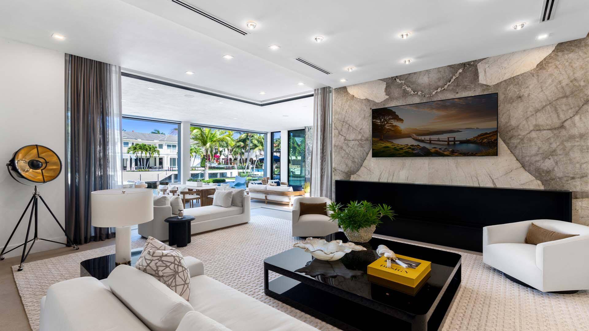 207 W Coconut Palm, Boca Raton FL 33432