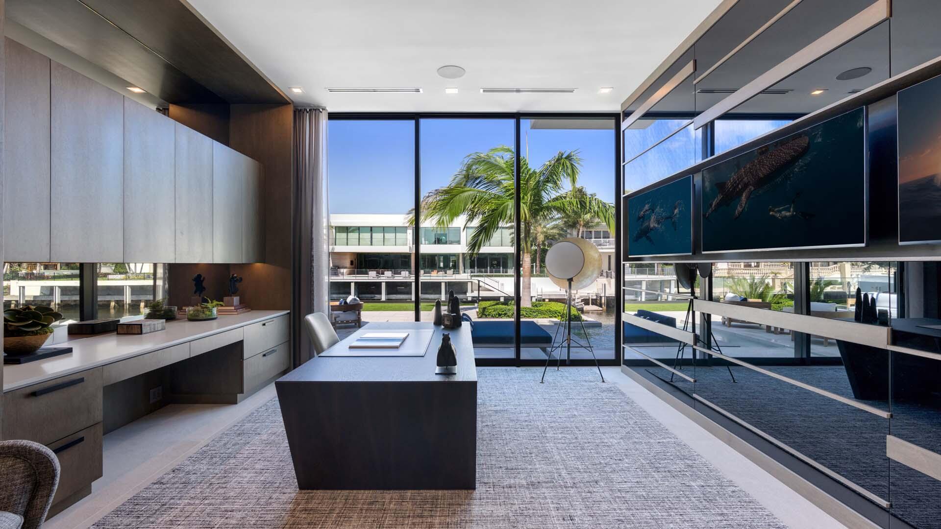 207 W Coconut Palm, Boca Raton FL 33432