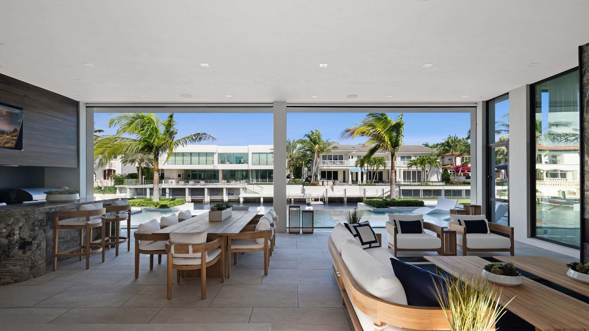 207 W Coconut Palm, Boca Raton FL 33432