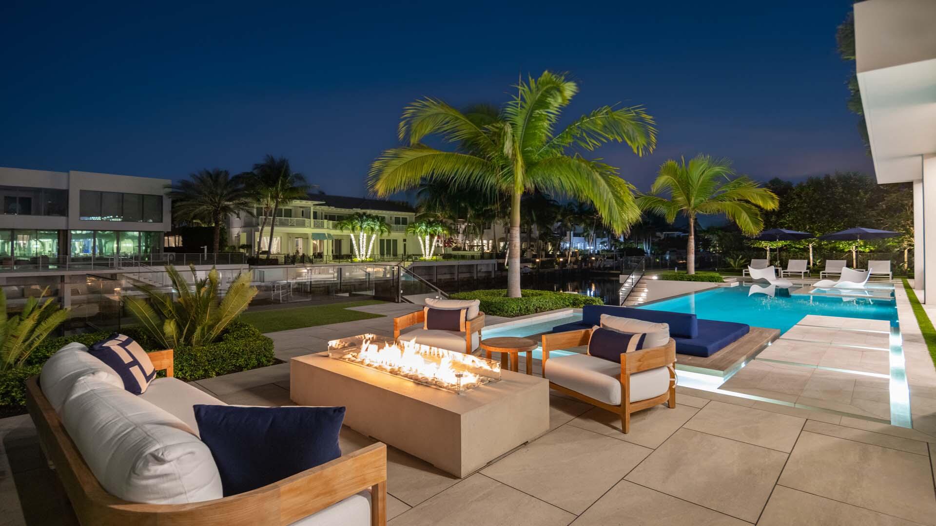 207 W Coconut Palm, Boca Raton FL 33432