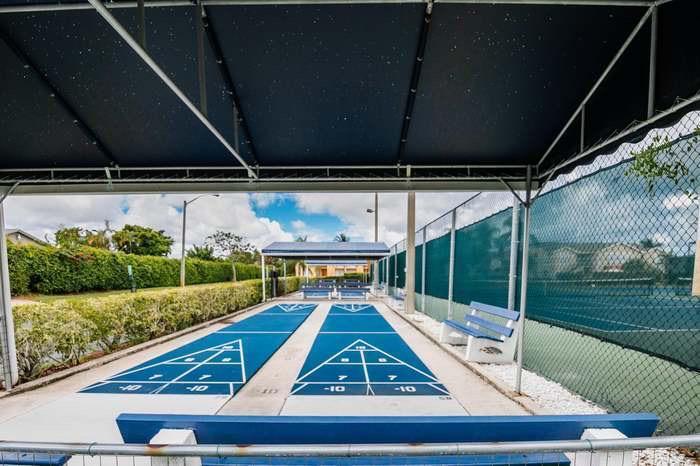 117 Waterside #117, Hypoluxo FL 33462