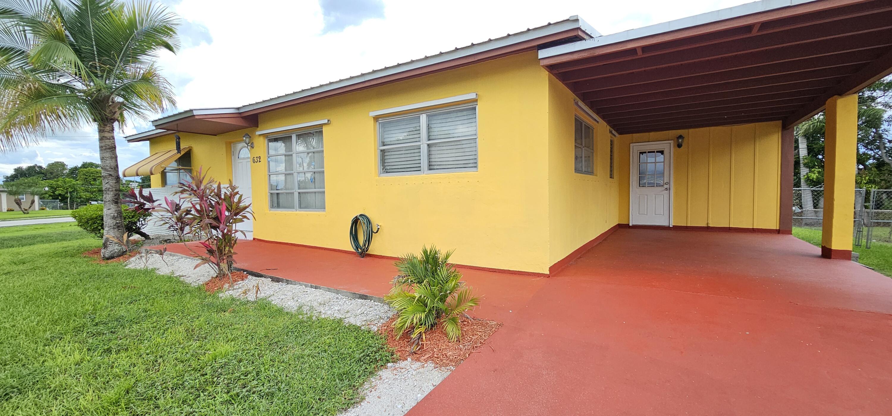 632 SW 13th, Belle Glade FL 33430