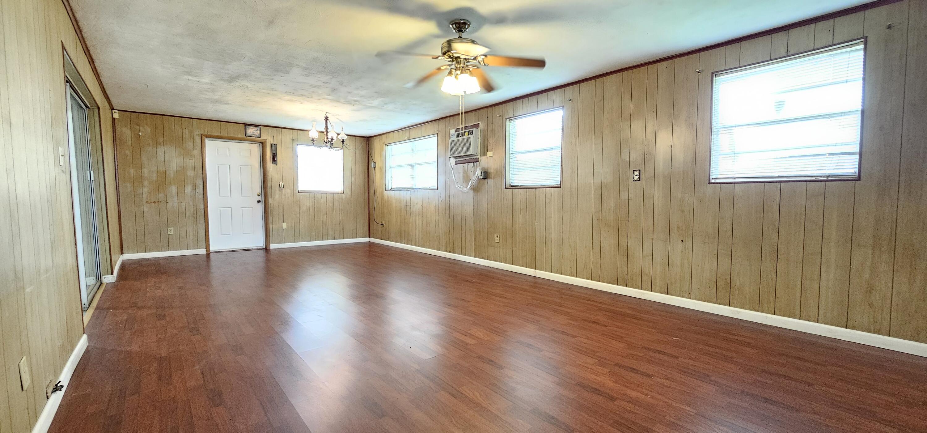 632 SW 13th, Belle Glade FL 33430