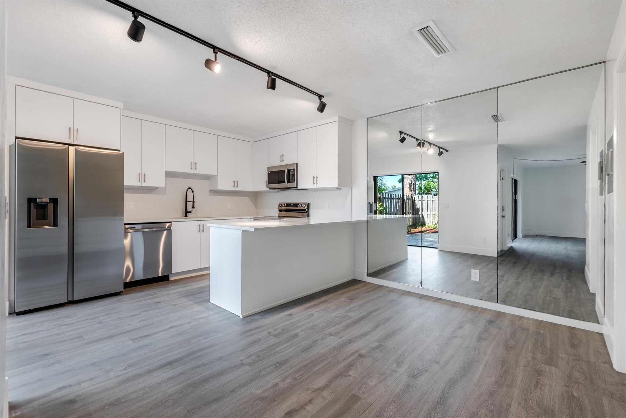 471 Kirk Road #D, West Palm Beach FL 33406