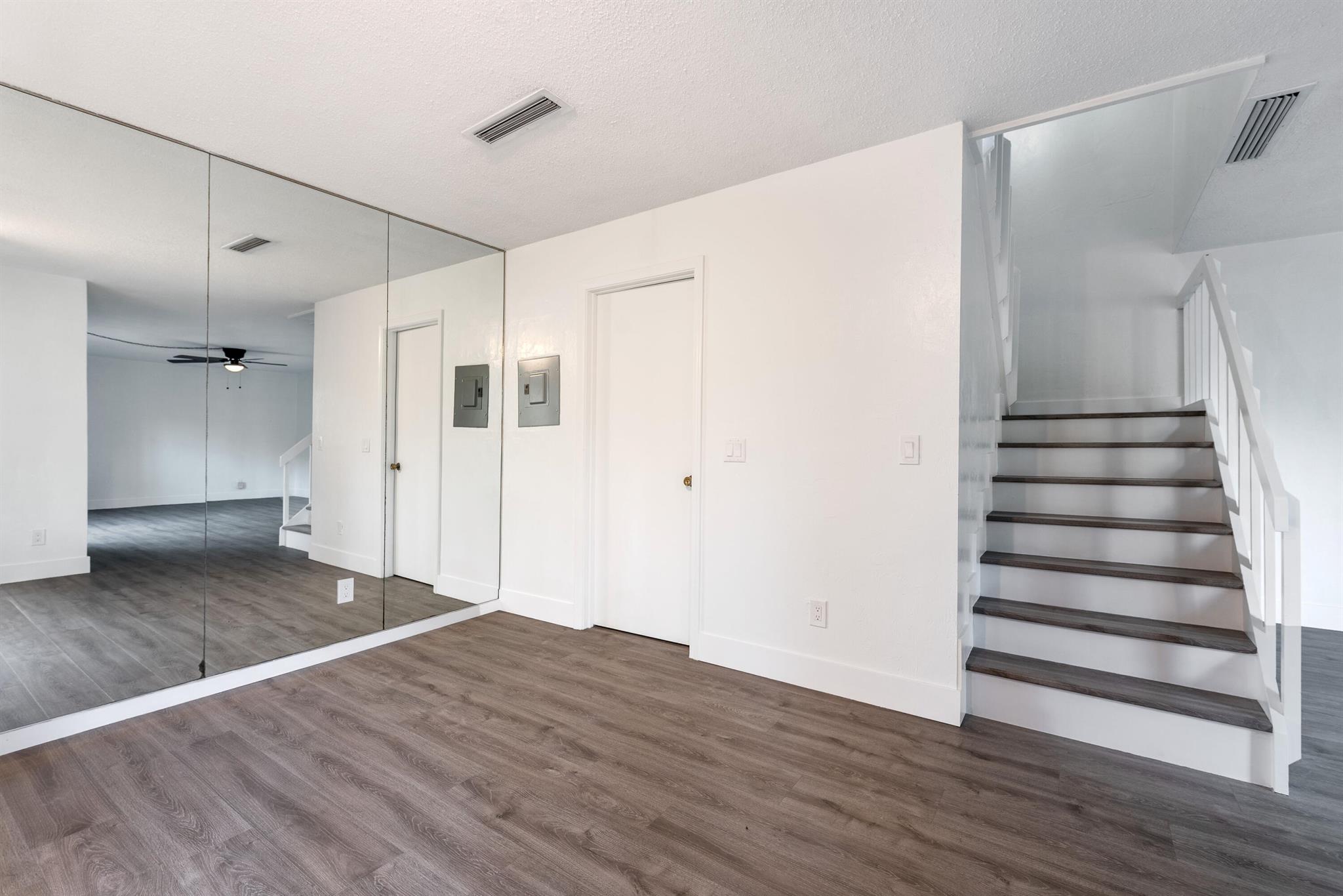 471 Kirk Road #D, West Palm Beach FL 33406