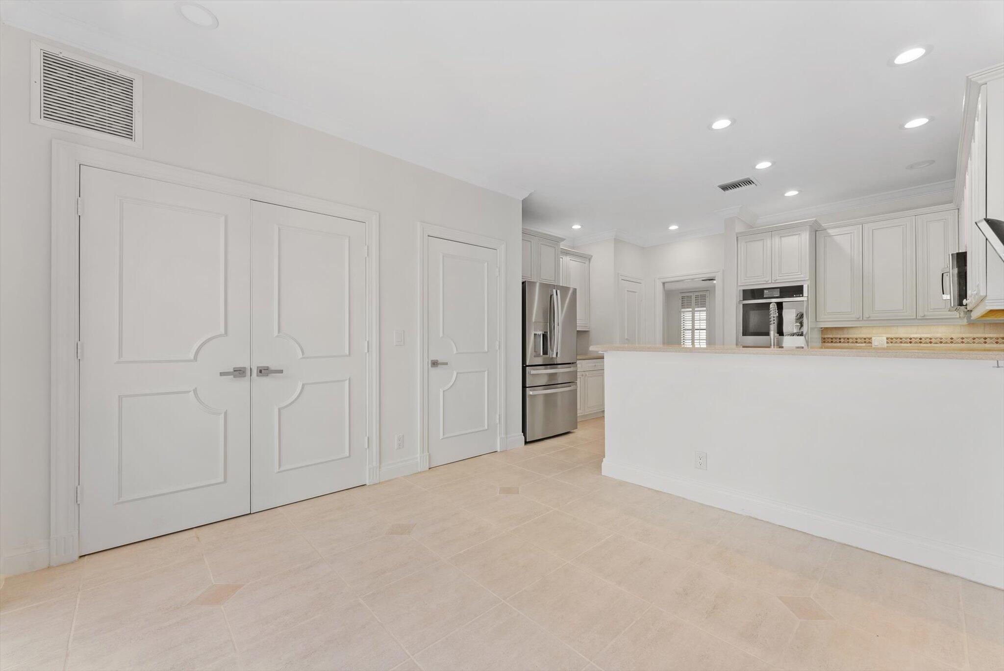 5841 N Ocean #F2, Ocean Ridge FL 33435