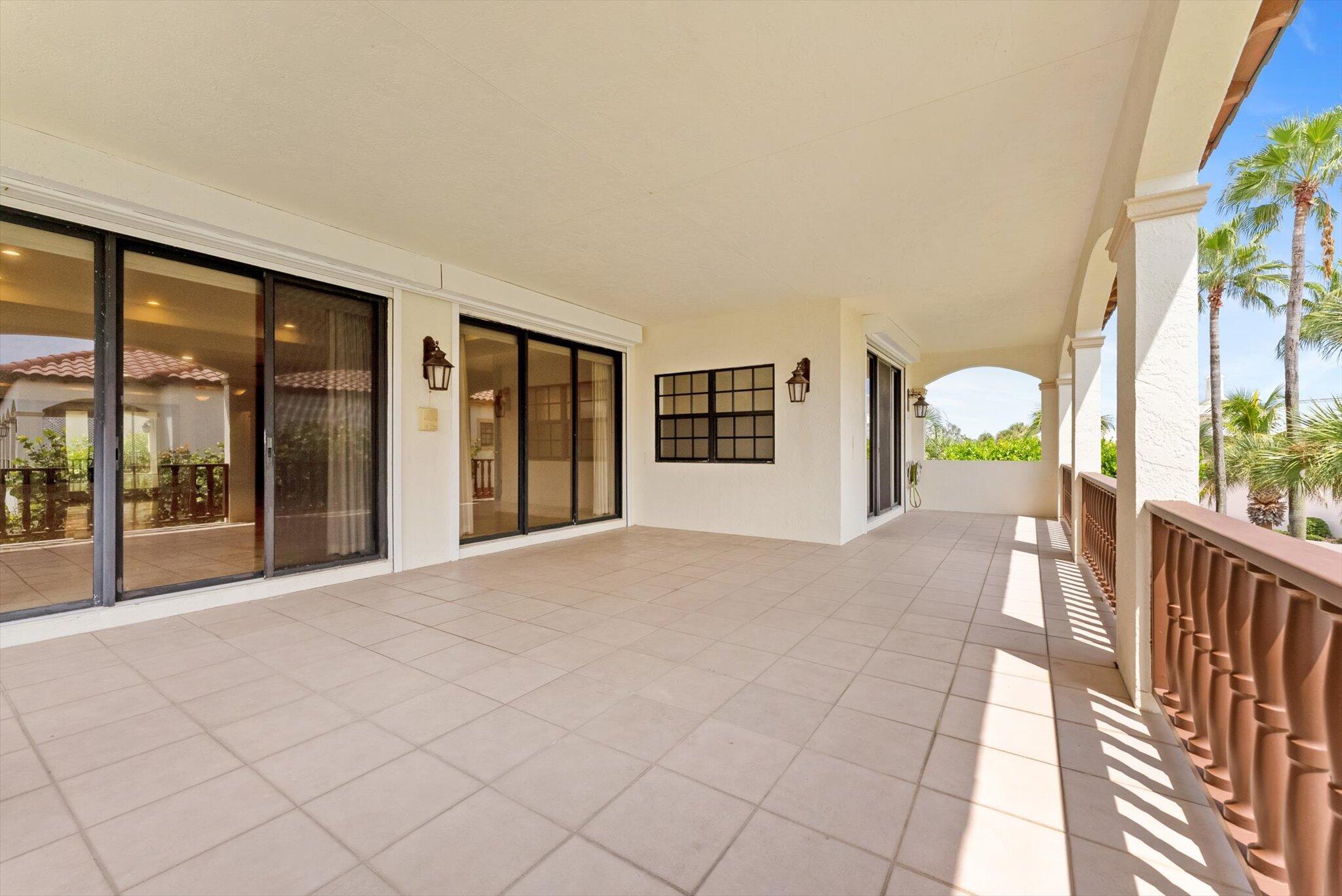 5841 N Ocean #F2, Ocean Ridge FL 33435