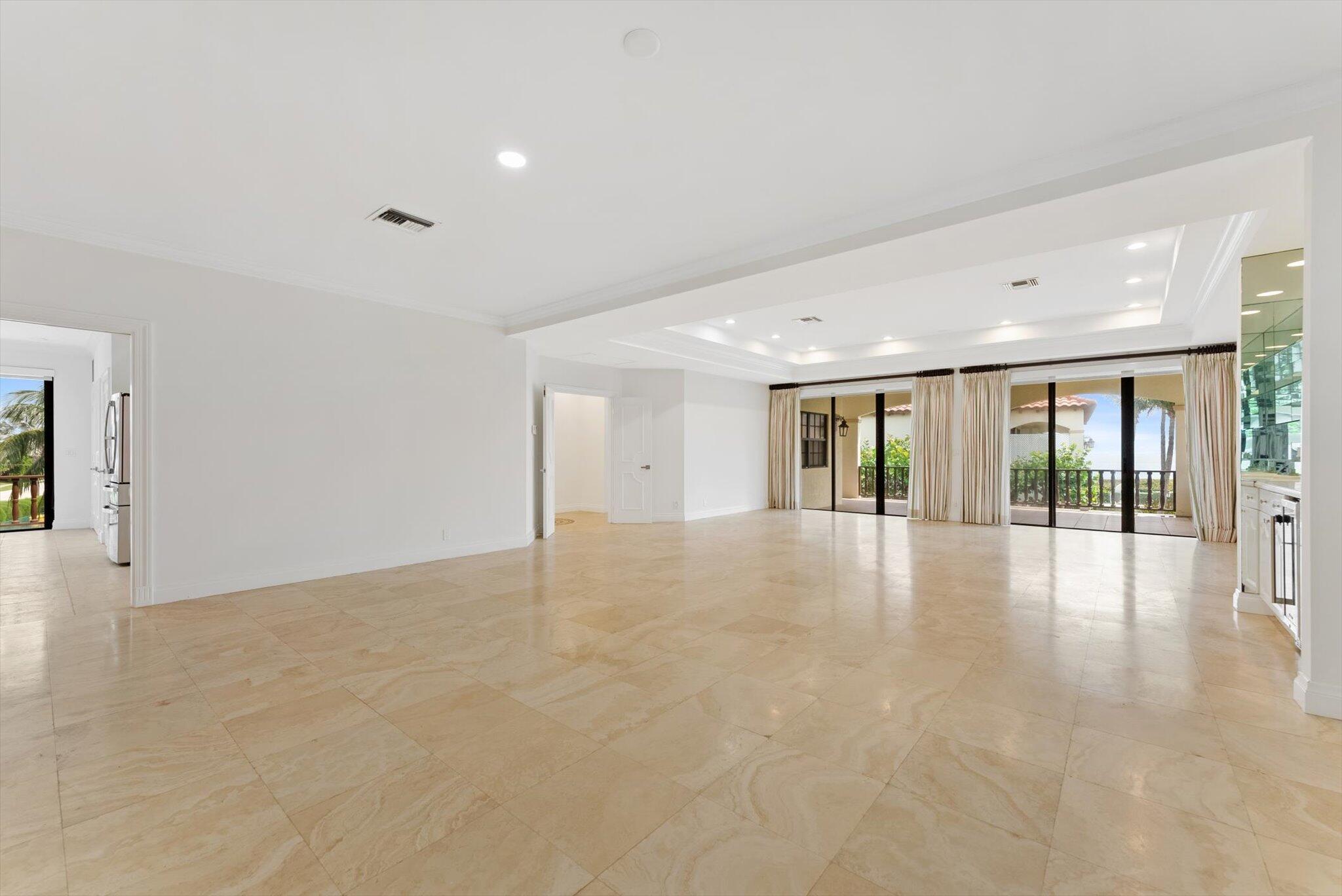 5841 N Ocean #F2, Ocean Ridge FL 33435