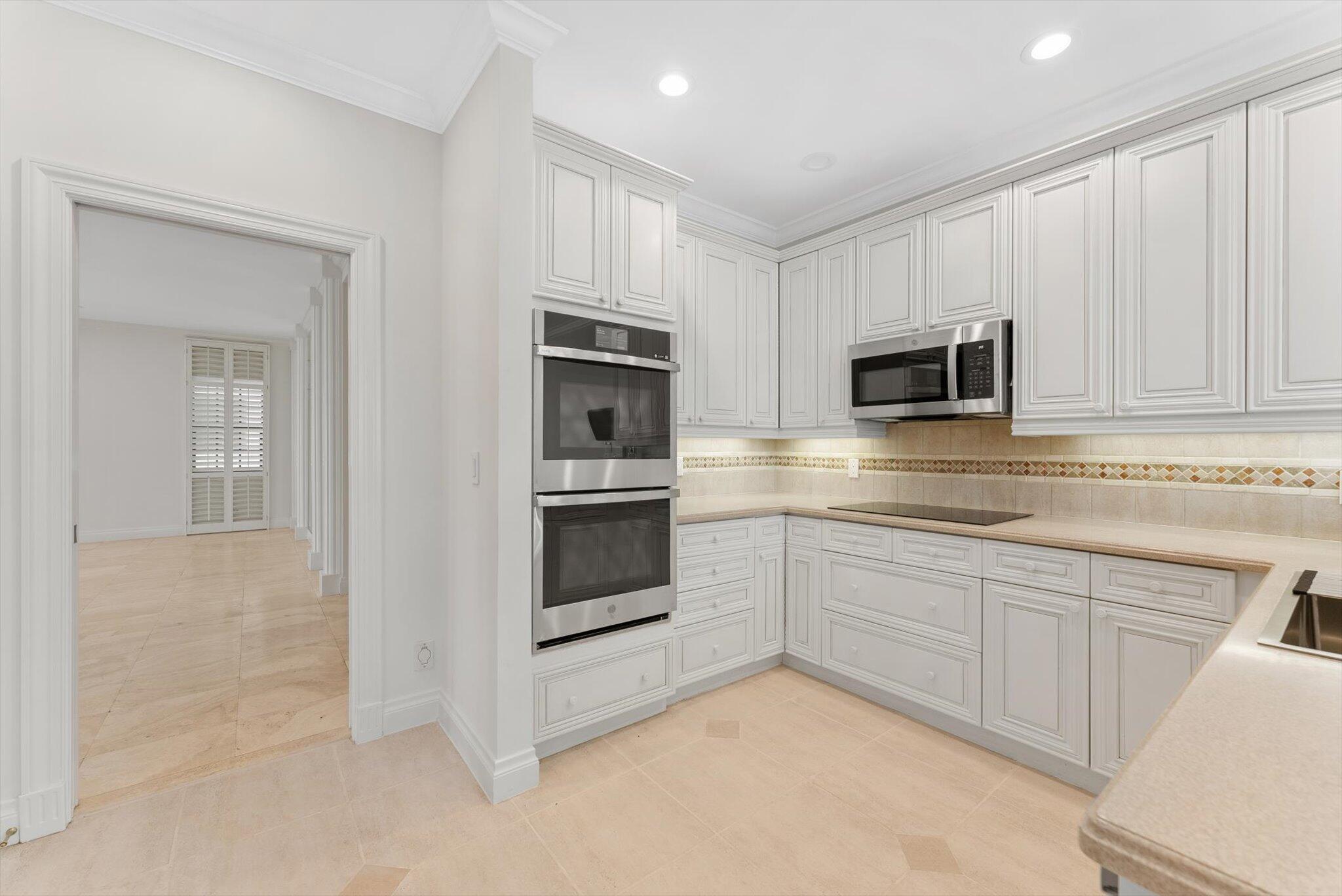 5841 N Ocean #F2, Ocean Ridge FL 33435